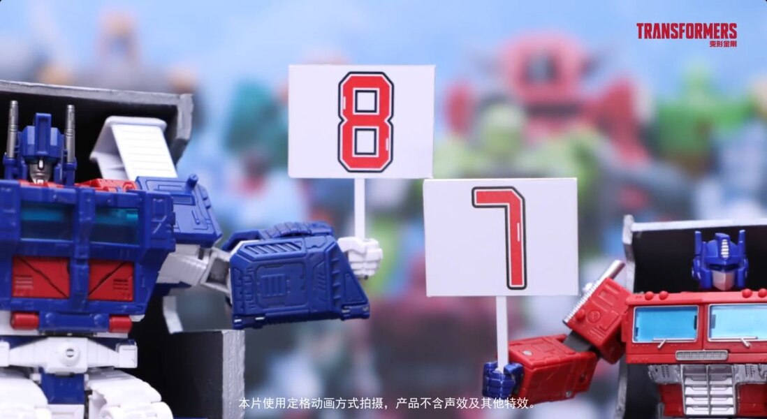 WATCH! Transformers Masters   Official Transformers Stop Motion Video  (13 of 51)